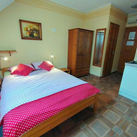 Burg Apartman غيولا المظهر الخارجي الصورة