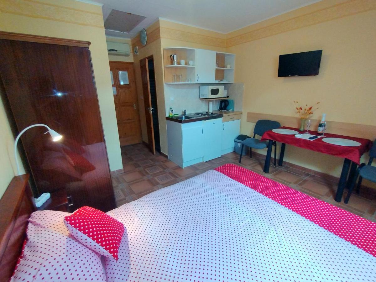 Burg Apartman غيولا المظهر الخارجي الصورة