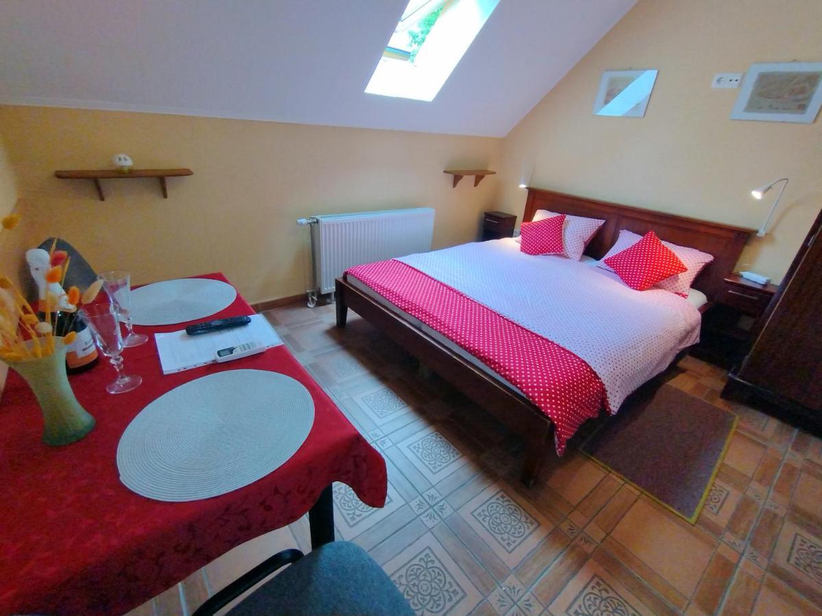 Burg Apartman غيولا المظهر الخارجي الصورة