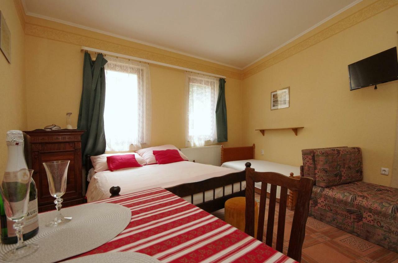 Burg Apartman غيولا المظهر الخارجي الصورة