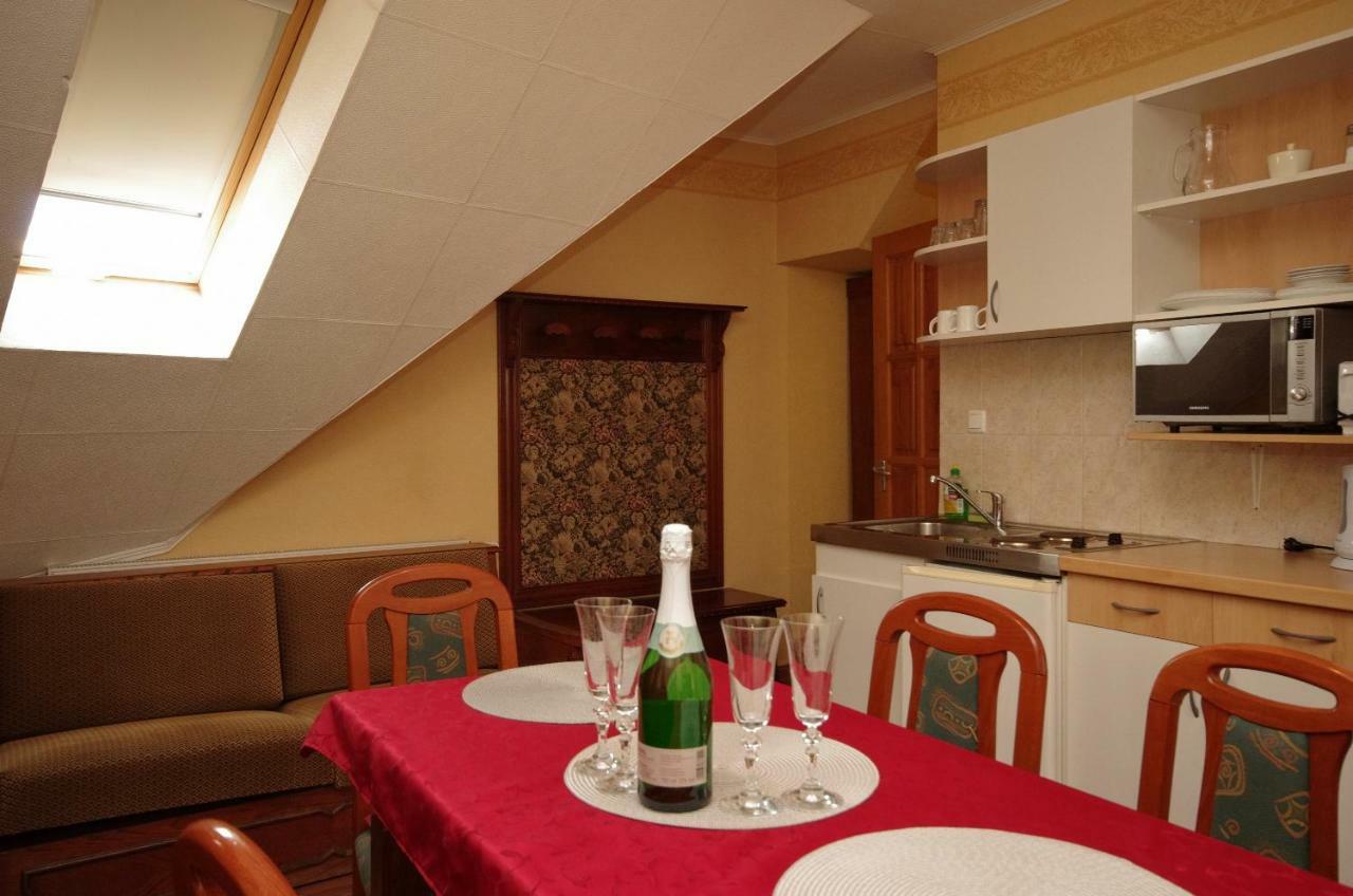 Burg Apartman غيولا المظهر الخارجي الصورة