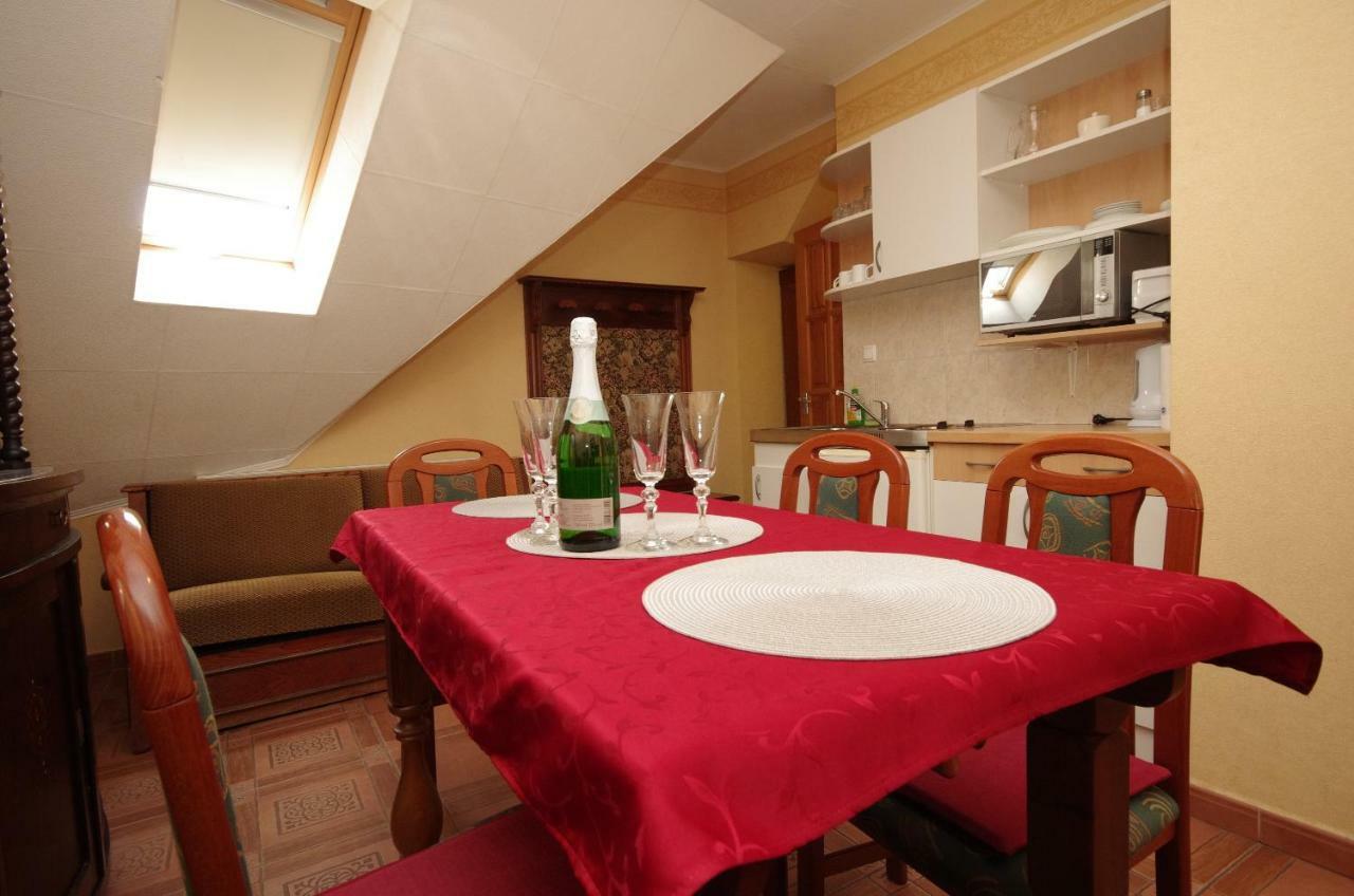 Burg Apartman غيولا المظهر الخارجي الصورة